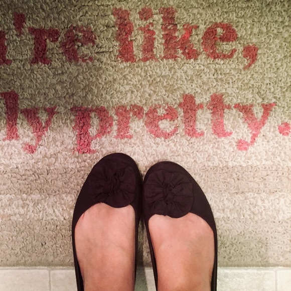 Brown flats - Picture 2 of 4